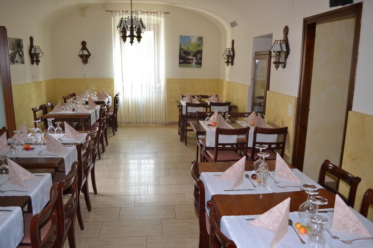Ristorante Del Ponte Bed & Breakfast Cugnasco Exterior photo